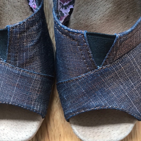Toms Wedges - Picture 7 of 7